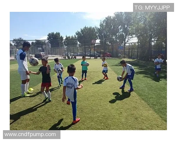 孩子数量最多的足球明星背后的家庭故事与育儿经验